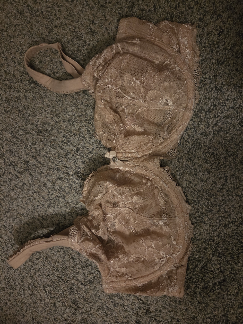Victoria's Secret Beige Lace Underwire Bra